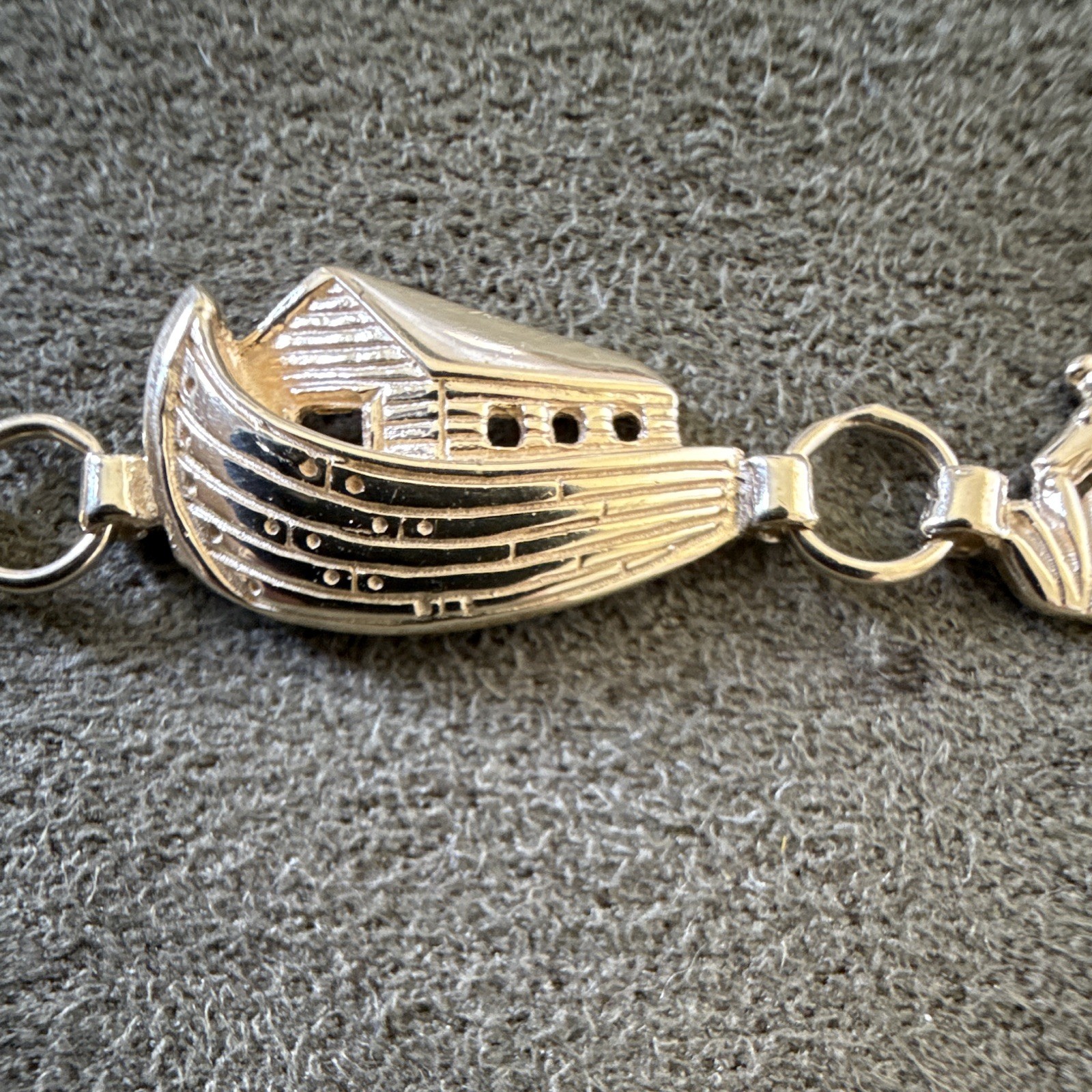 10K Yellow Gold Noah’s Ark Animal Bracelet 7 1/2 inches Lobster Claw Excellent