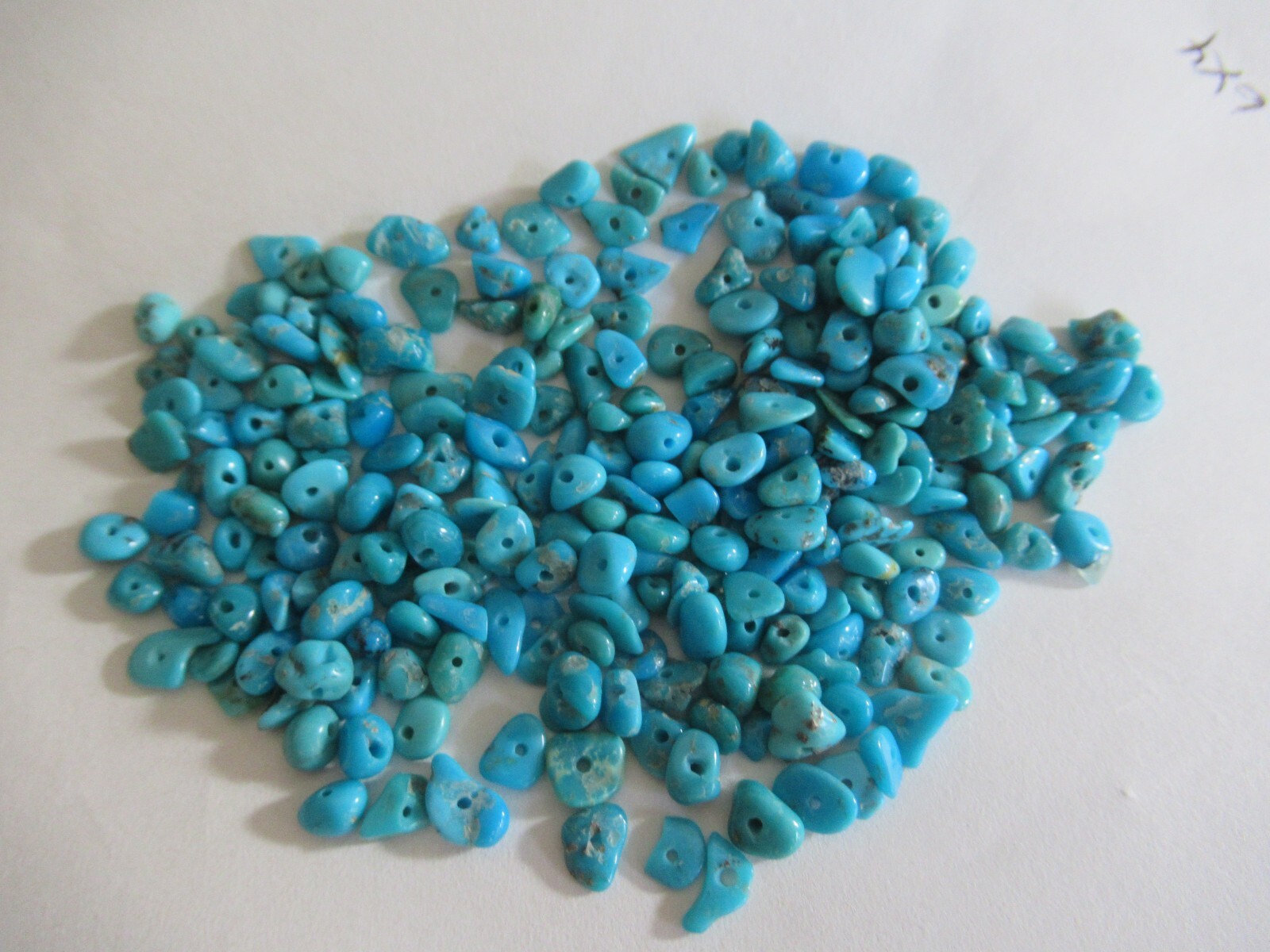 SLEEPING BEAUTY TURQUOISE 1/2 OZ DRILLED NUGGETS 4 X 3mm TO 7 X 4mm #606