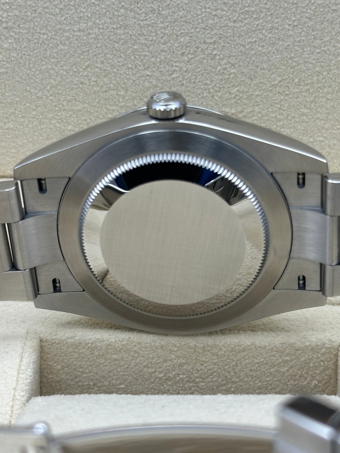 Rolex 124300 2023 Green Dial Box & Papers