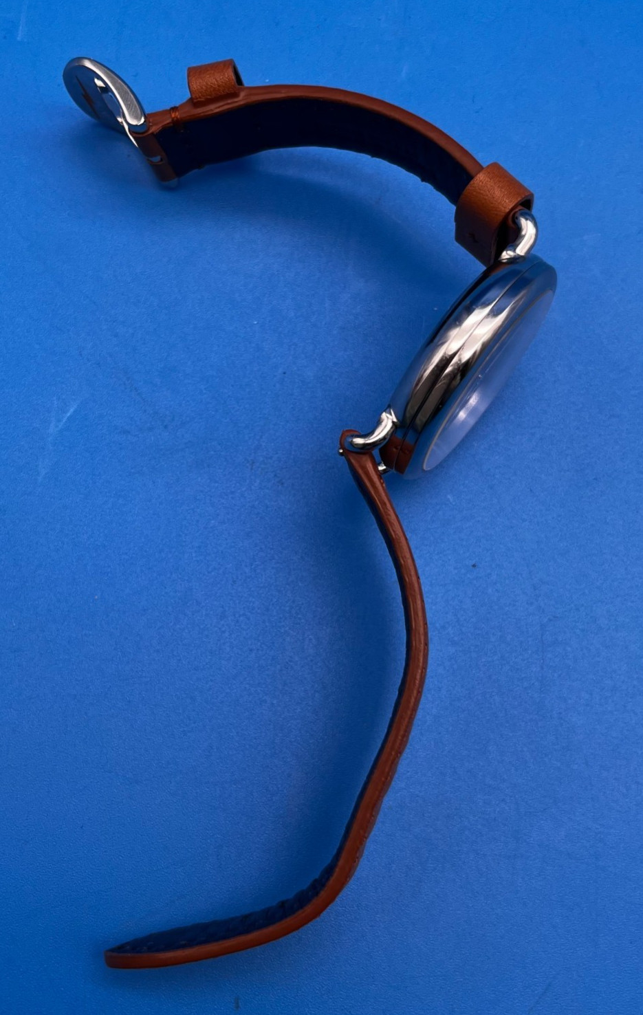 SHINOLA ARGONITE 1069 WITH BROWN LEATHER BAND (BAD BATTERY)