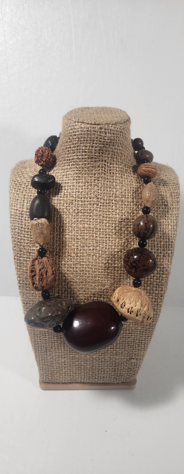 Beuty Seeds to make another necklace see description