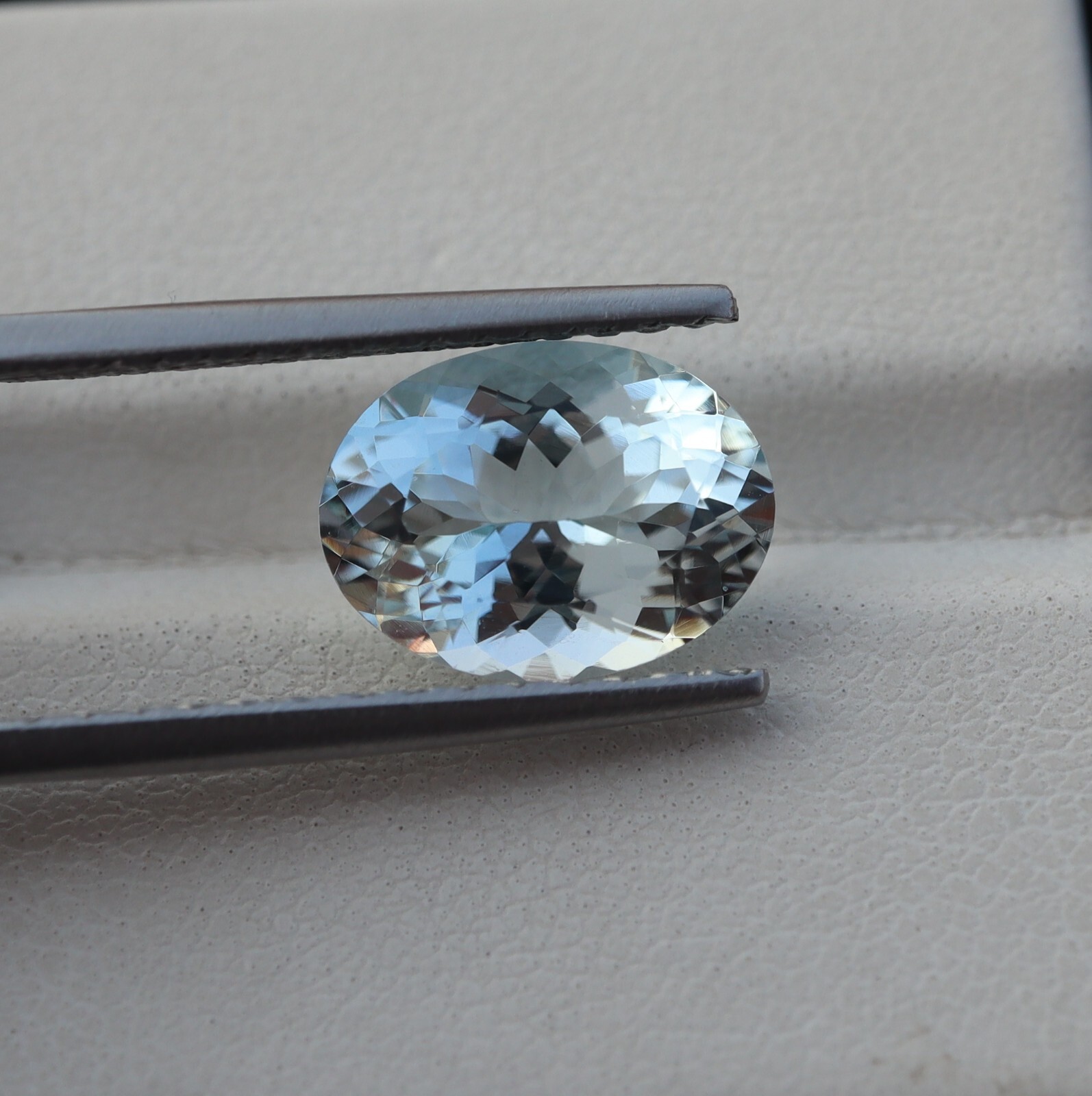 3.3 Cts 11.6×8.7 MM Natural Light Blue Aquamarine Faceted Oval Gemstone