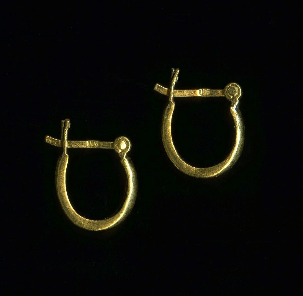 New 24K 3.29 Gram Solid Yellow Gold 12mm Oval Hoop Snap Earrings Marked 9999 (MS