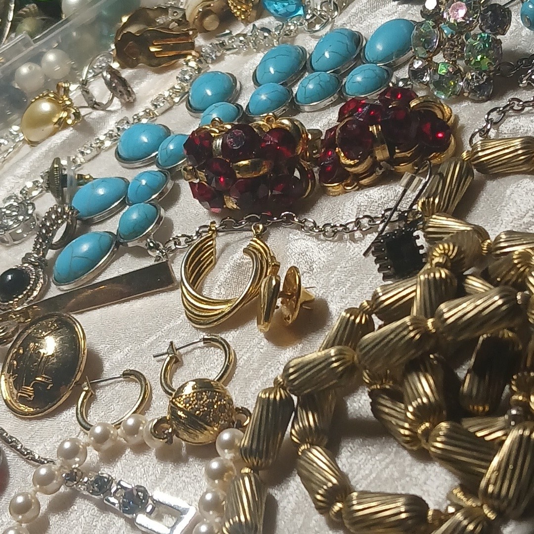 Unsorted Junk Drawer Jewelry Lot Broken Repair Salvage Crafts Pearls Rhinestones