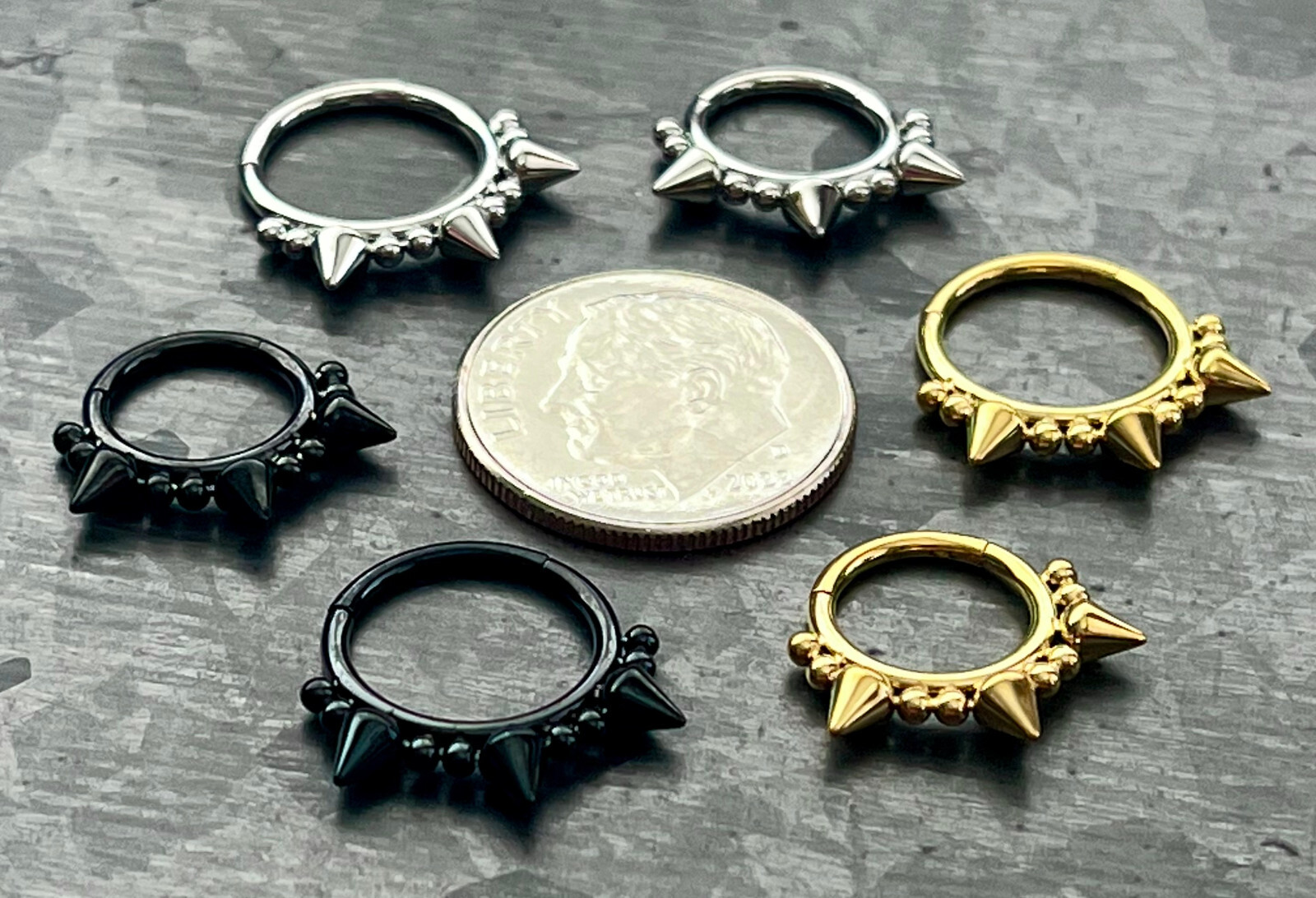 1pc Hinged Segment Ring Septum Clicker Spikes & Double Balls Helix Cartilage 16g