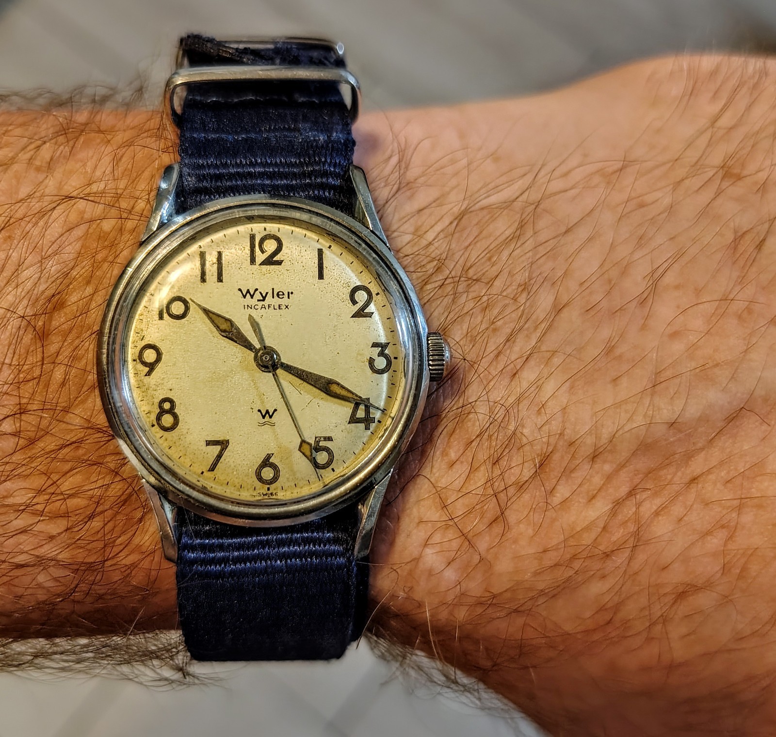 1950s Wyler Incaflex Navigator ETA 1070 Swiss Watch Runs Great Original Crown
