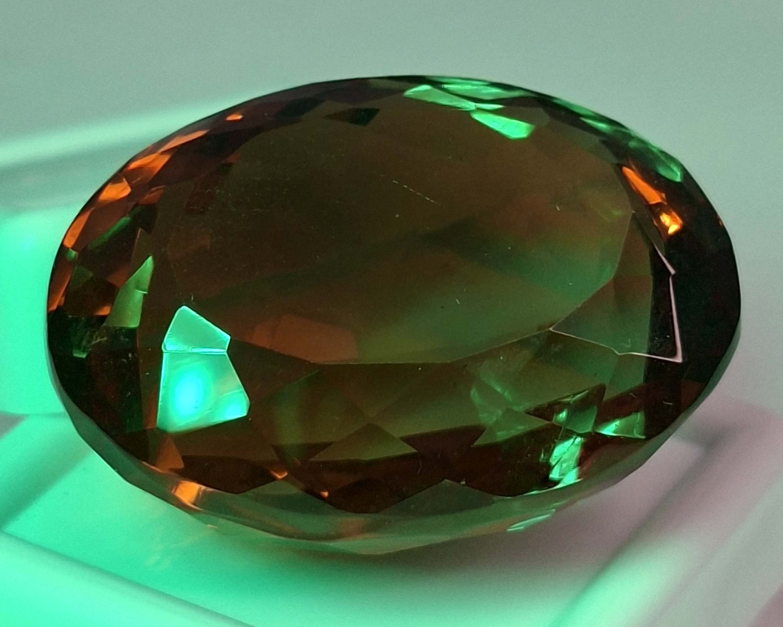 Alexandrite Colour Change Natural Oval Cut 68-70 Ct Loose Gemstone TQ1839