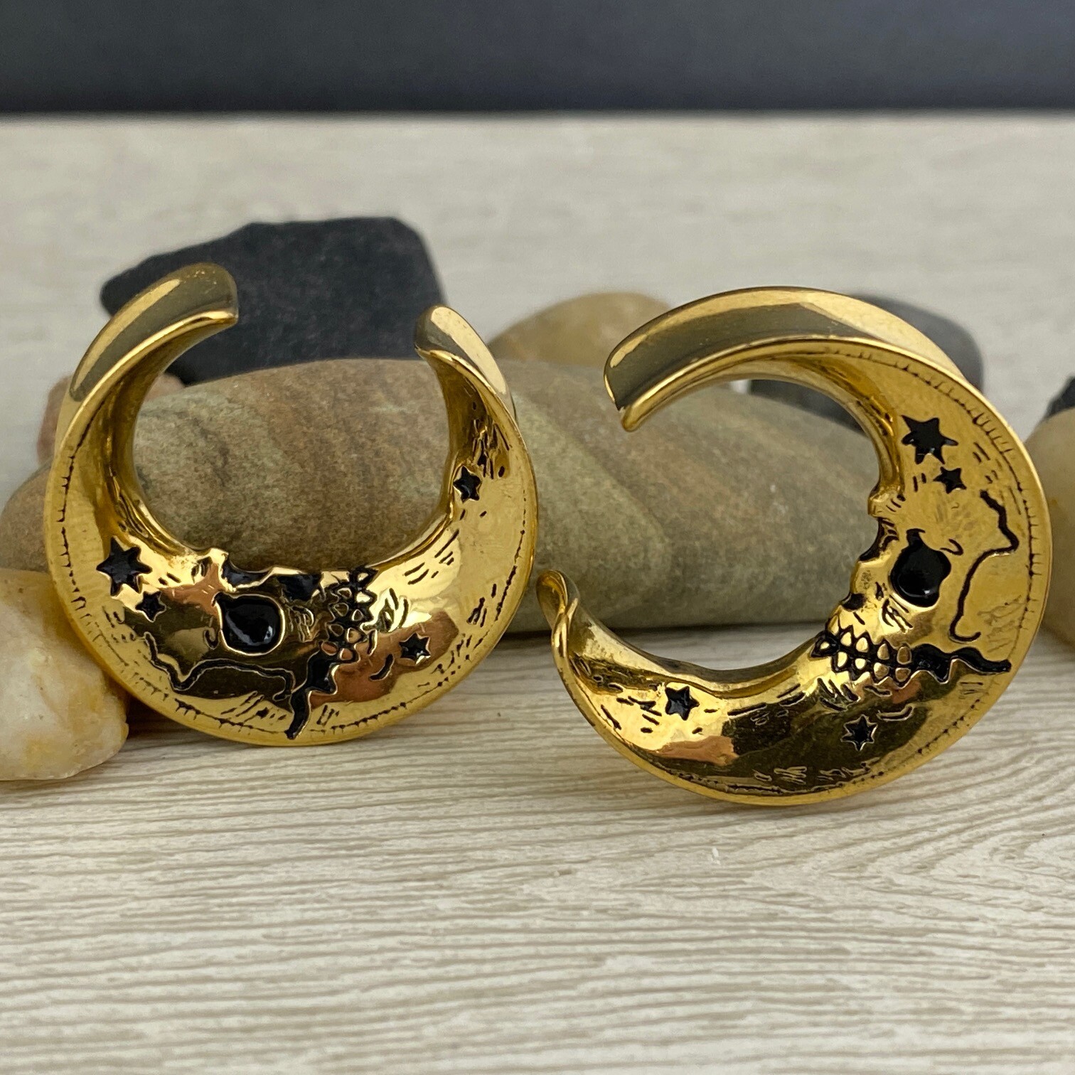 Pair of 316L Gold Steel Saddles with Skull Faced Moon (PS-291, Gold) gauges