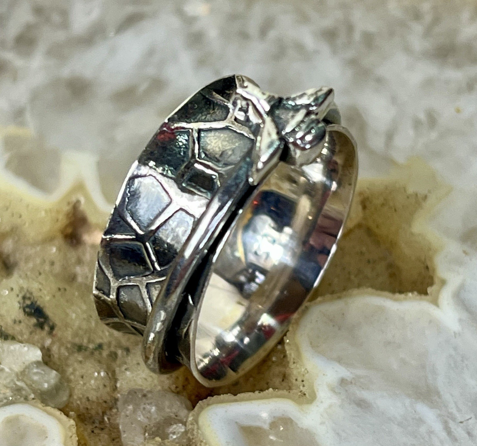 925 Honeycomb Sterling Silver Spinner Ring w/ Bee Accent Fidget Meditation Band