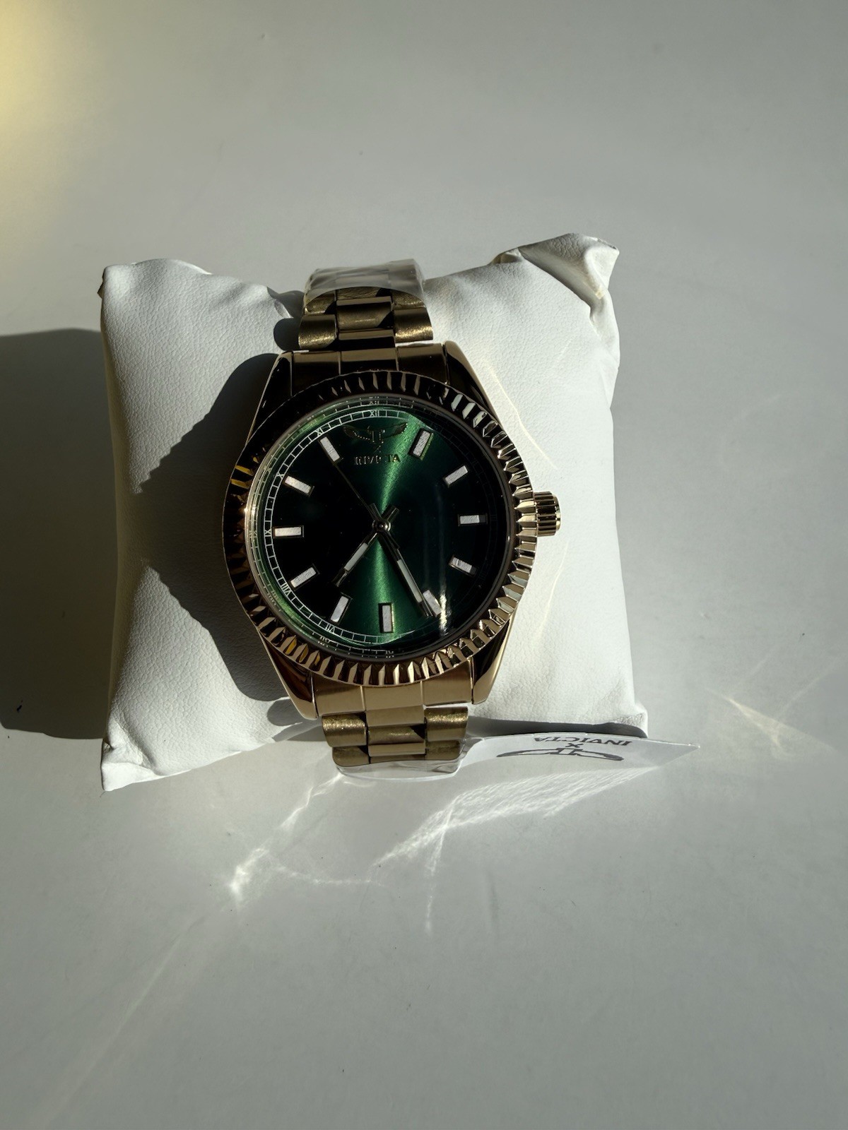 Invicta Men’s Watch Specialty I by Invicta Green Dial Yellow Gold Bracelet 69008