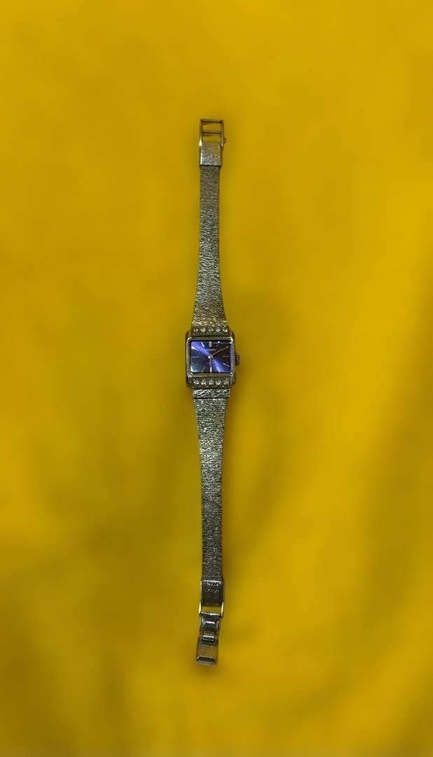 SEIKO rhinestone manual winding ladies’ watch, 17 jewels, as-is condition!