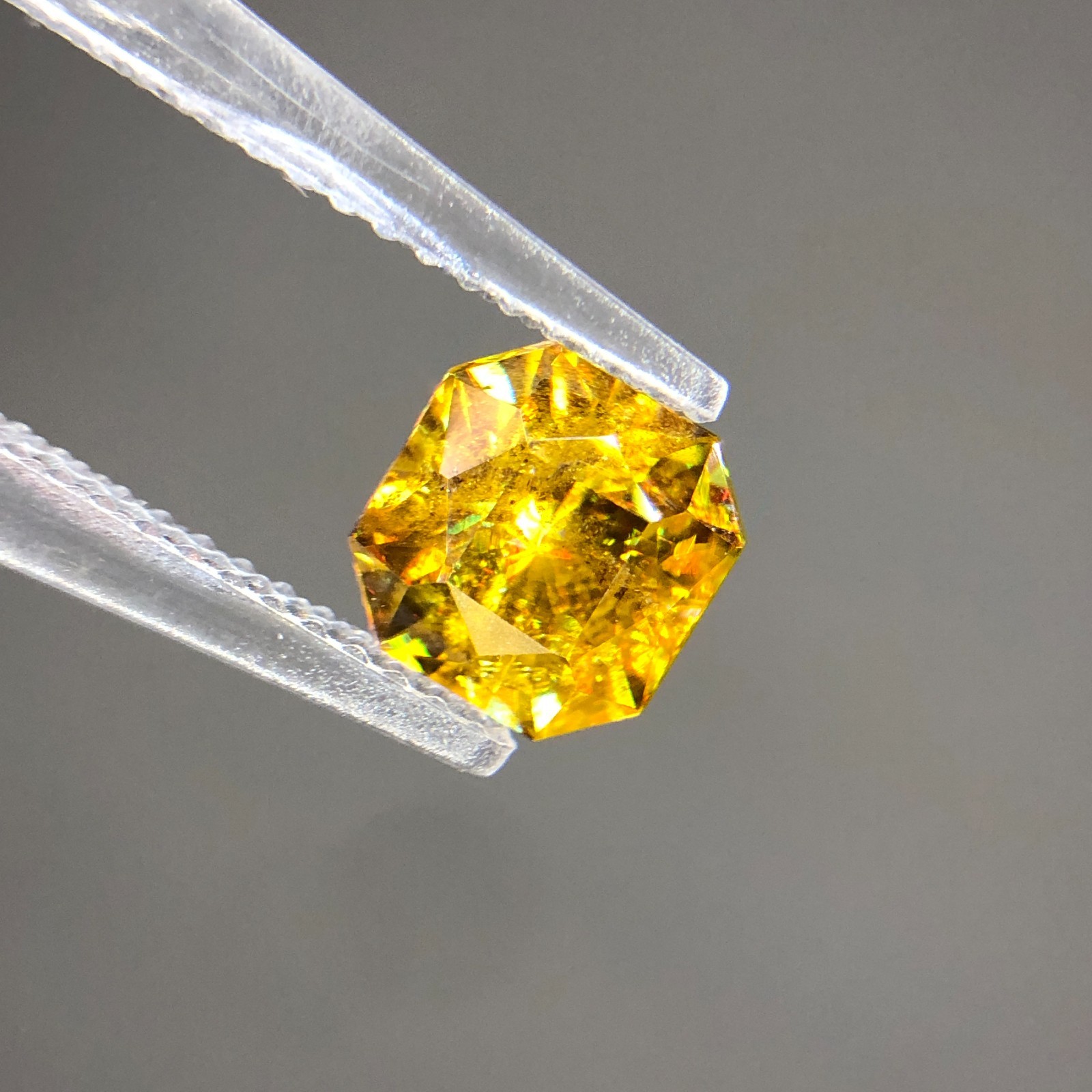 1.45 Carat Natural Full Fire Sphene Titanite Fancy Cut Gemstone For Jewelry