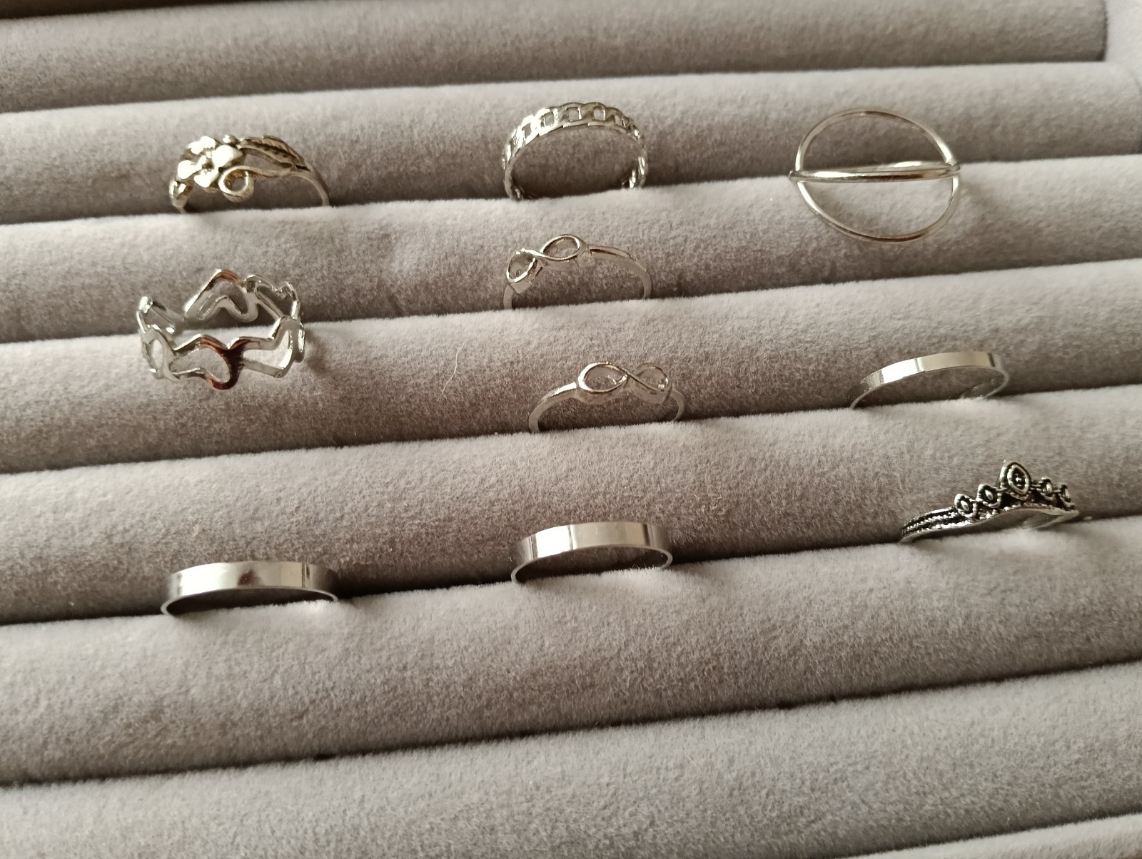 9 x Collection Various Style Silver Coloured Costume Rings free Size