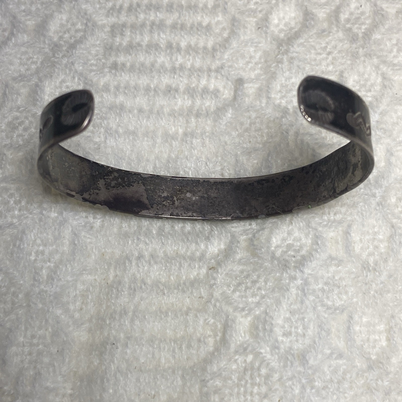 VTG Fred Harvey Era Navajo Lizard Stamped Turquoise 93% Silver Cuff Bracelet