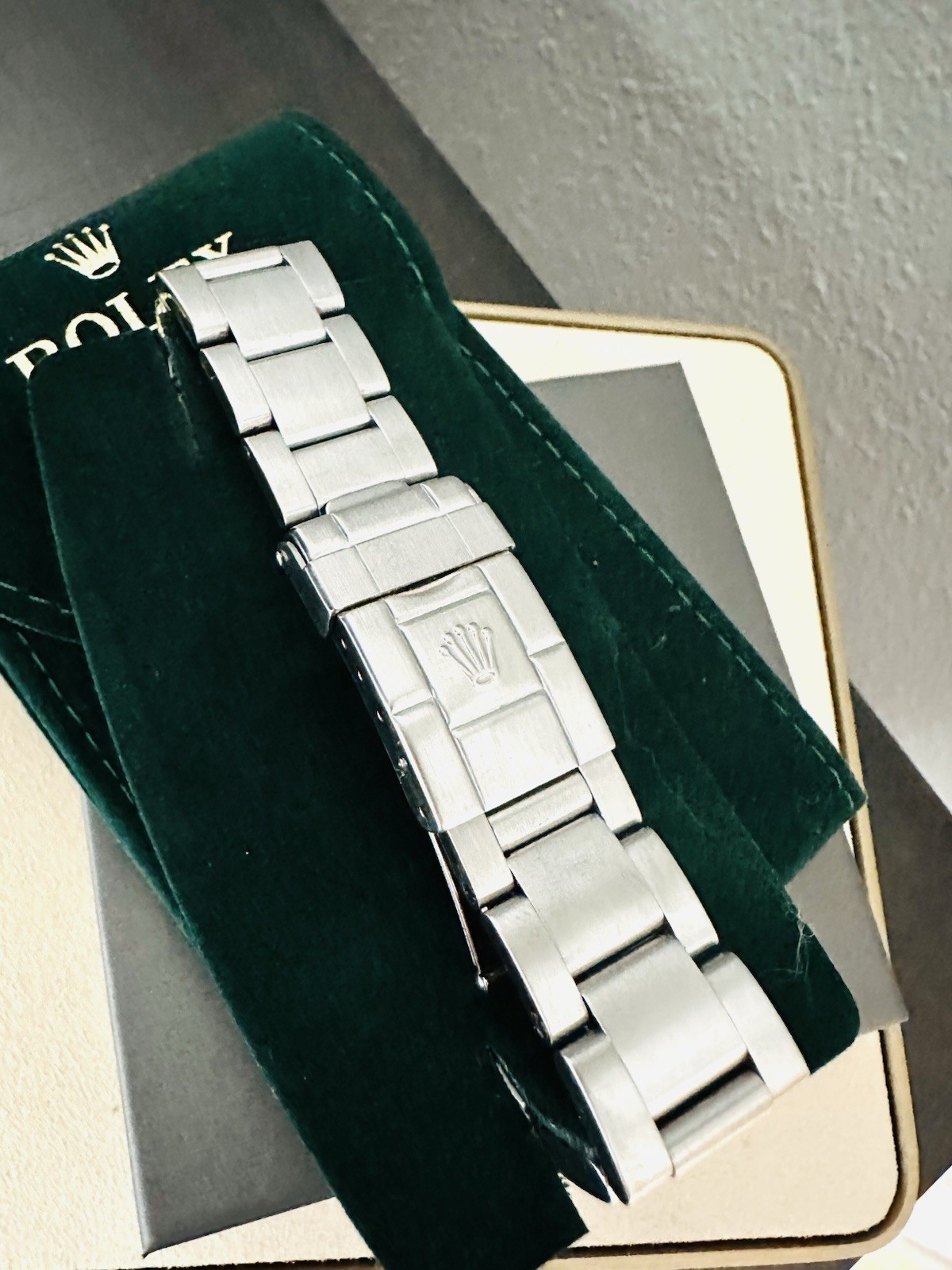 Men’s Stainless Rolex Explorer I Ref 114270 Black Dial Watch~ Z Serial
