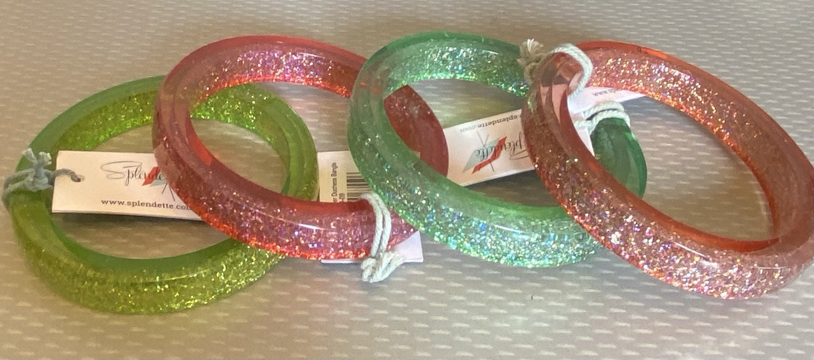 Bangle Set 4 Lucite Plastic Glam Glitter Duchess Pink Green Splendette w/tags 8″