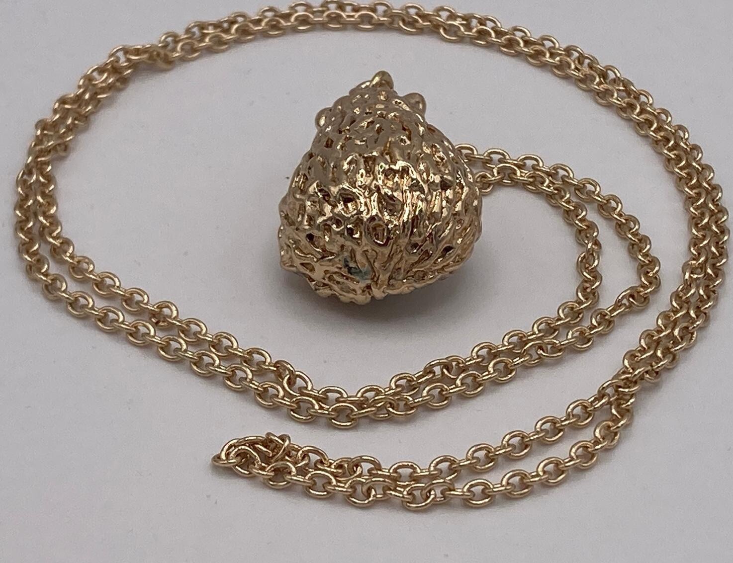 Hedgehog Willow Avon 80cm Long Necklace New In Box