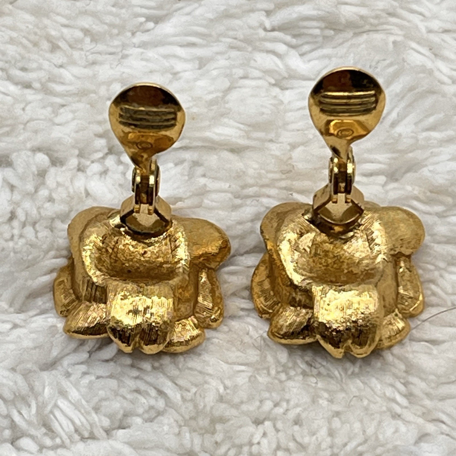 Vintage Monet Earrings Gold Tone Rose Flower Clip Ons .75″