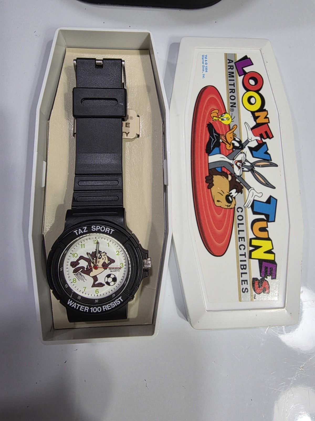 🔥🔥🔥 NOS, ARMITRON LOONEY TUNES COLLECTION (TAZY SPORT), ALL AGES QZ WATCH,NEW