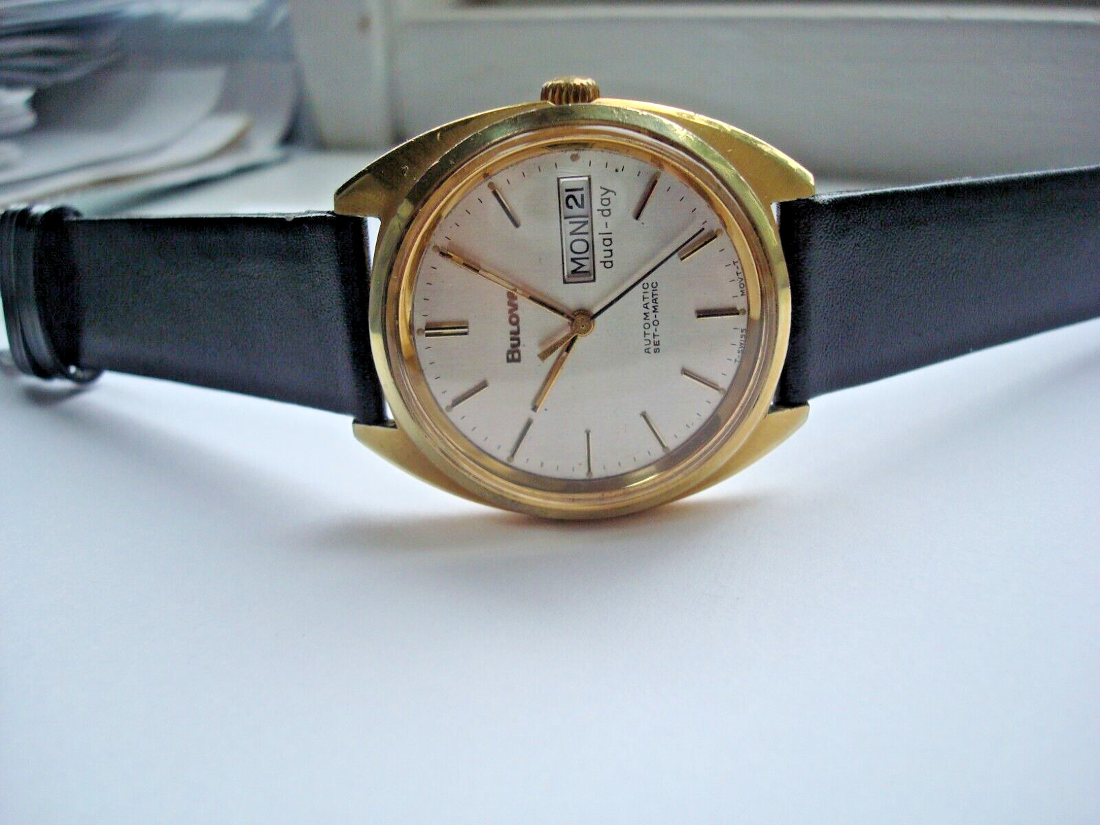 Bulova N7 Mens Automatic Watch 17j. ETA 2879 Day Date Quick Set New Band GC Runs