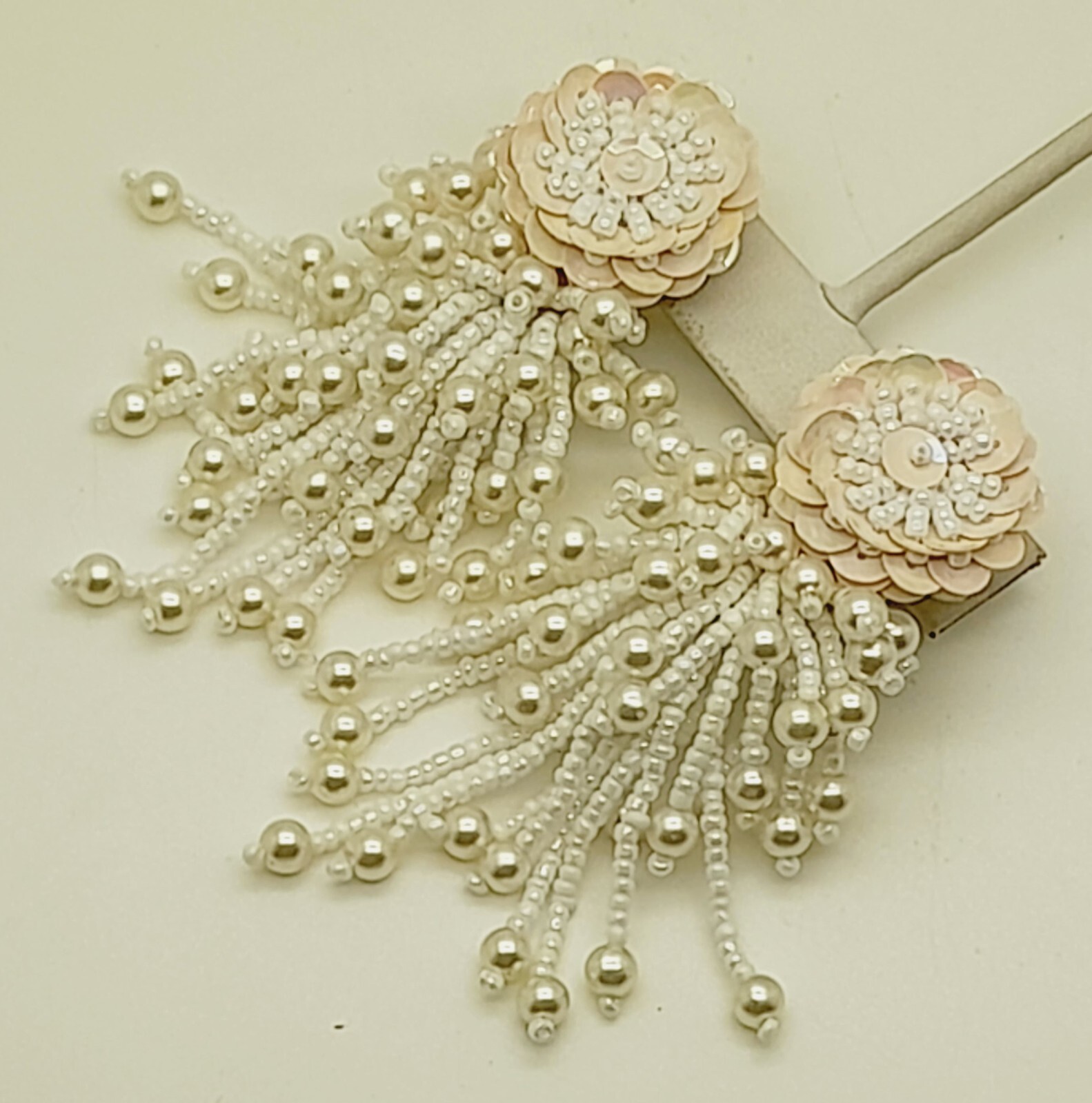 Vintage Handmade cream seed beaded sequins clip on drop/Dangle fashion earrings