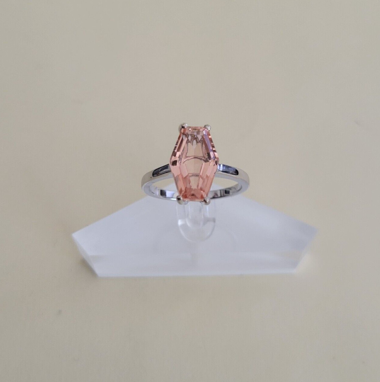 Morganique Quartz Rhodium Over Sterling Silver Elongated Ring (Size 11) 6.50 Cts