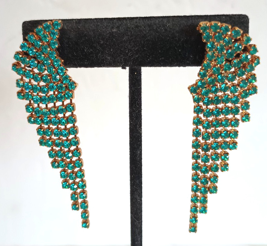 Vintage Elizabeth Cole Waterfall Blue Dangle Pierced Earrings Crystals Gold Tone