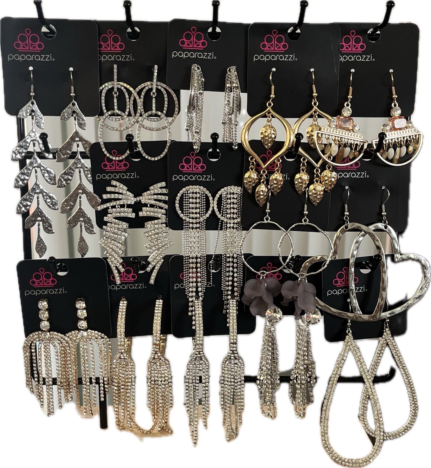 14 Piece Paparazzi Earring Lot. Variety of Gold, Silver, and Black Earrings. NWT
