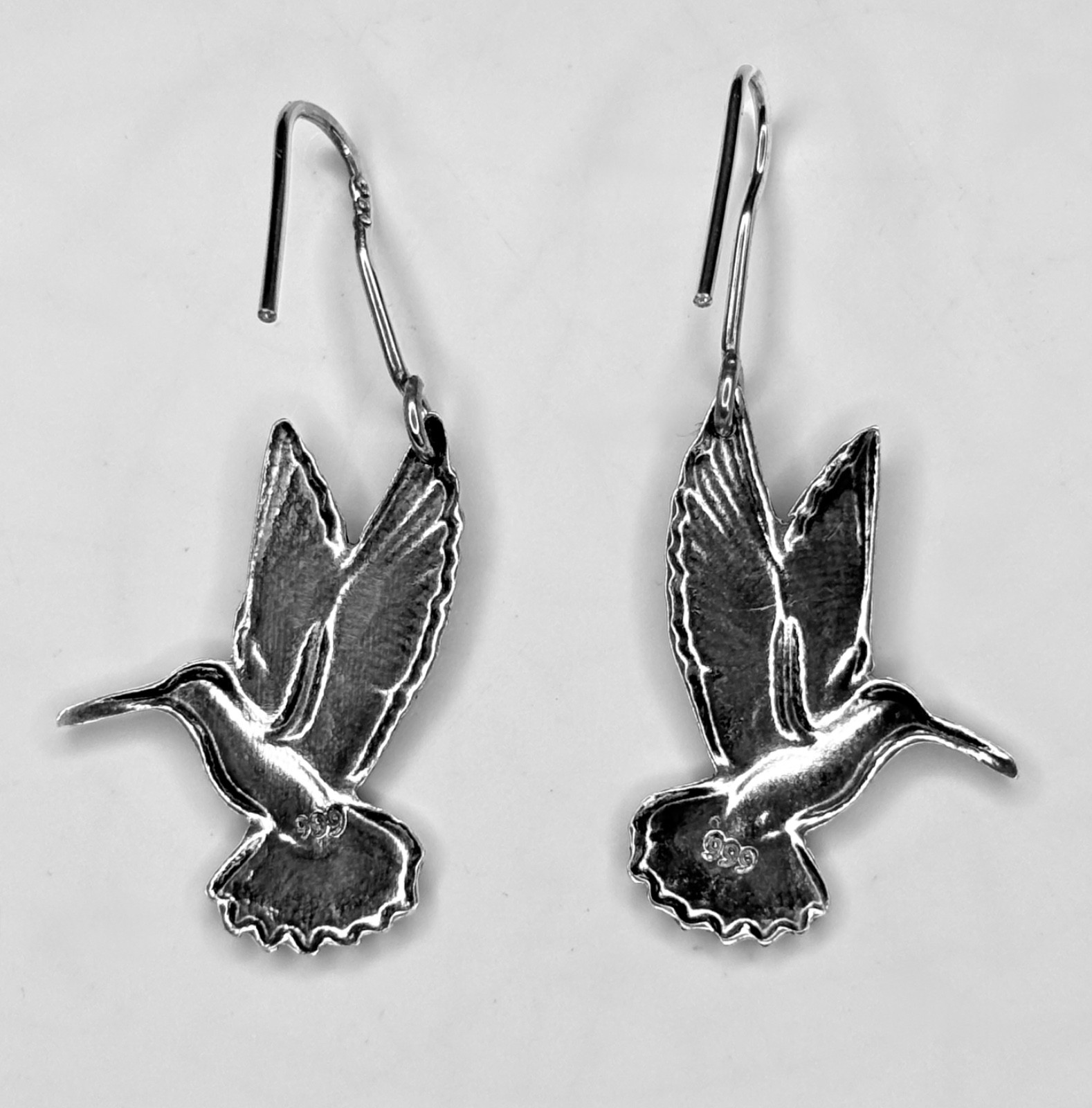 HAMMING BIRD Earrings . Handmade 999. Fine Pure Silver