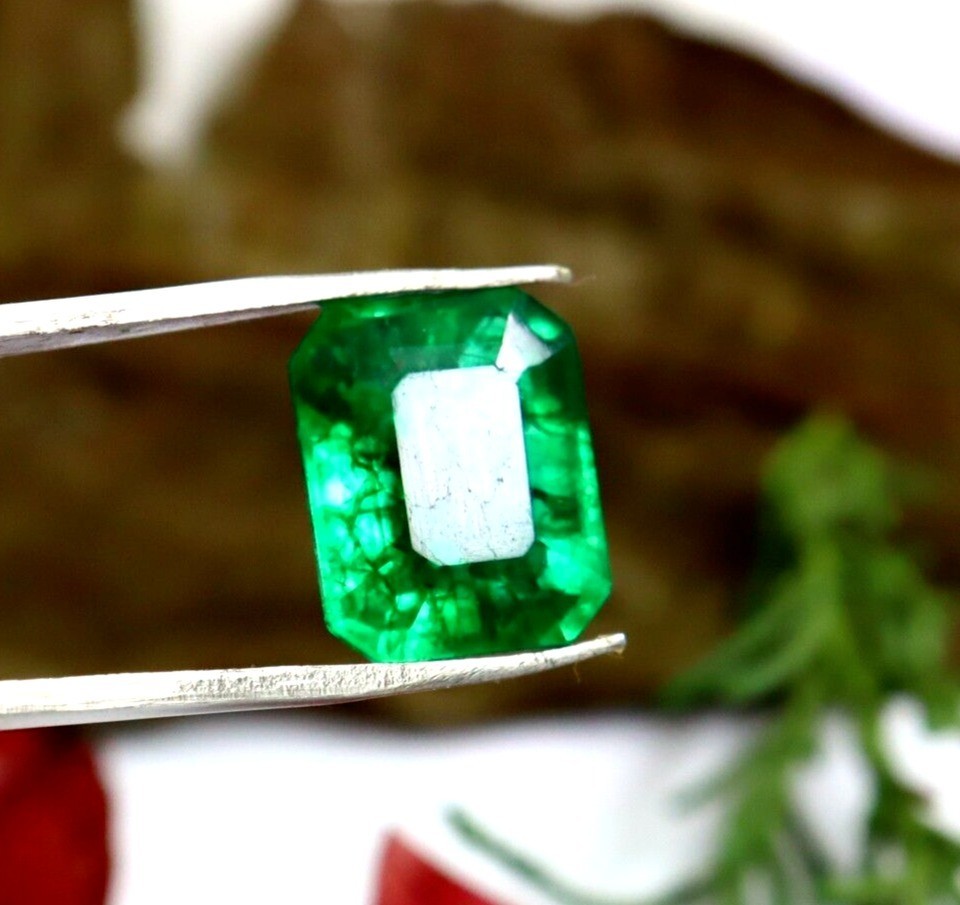 Green Emerald Certified Emerald Cut Loose Gemstone Natural Colombian 8.35 Ct