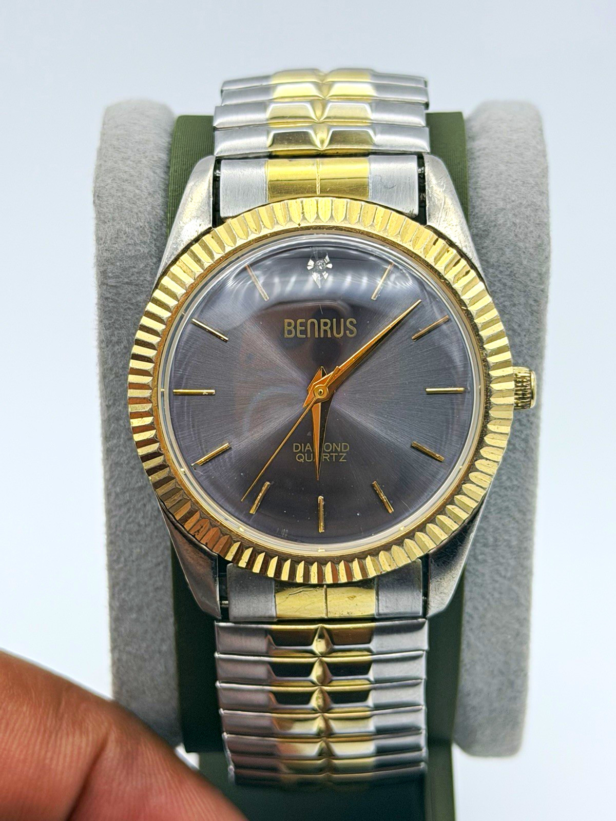 Benrus Diamond Quartz Mens Two-Tone Bracelet Gray Dial Fluted Gold Bezel