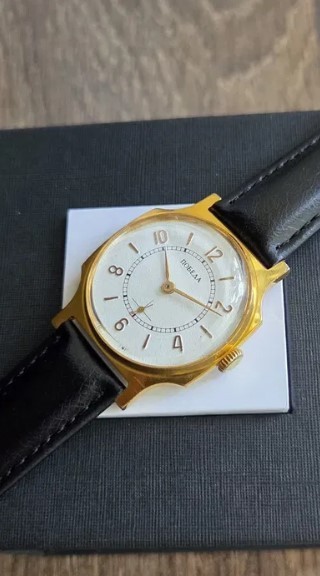 Vintage Soviet Pobeda Mechanical Wristwatch – Original Gold-Plated Case AU10