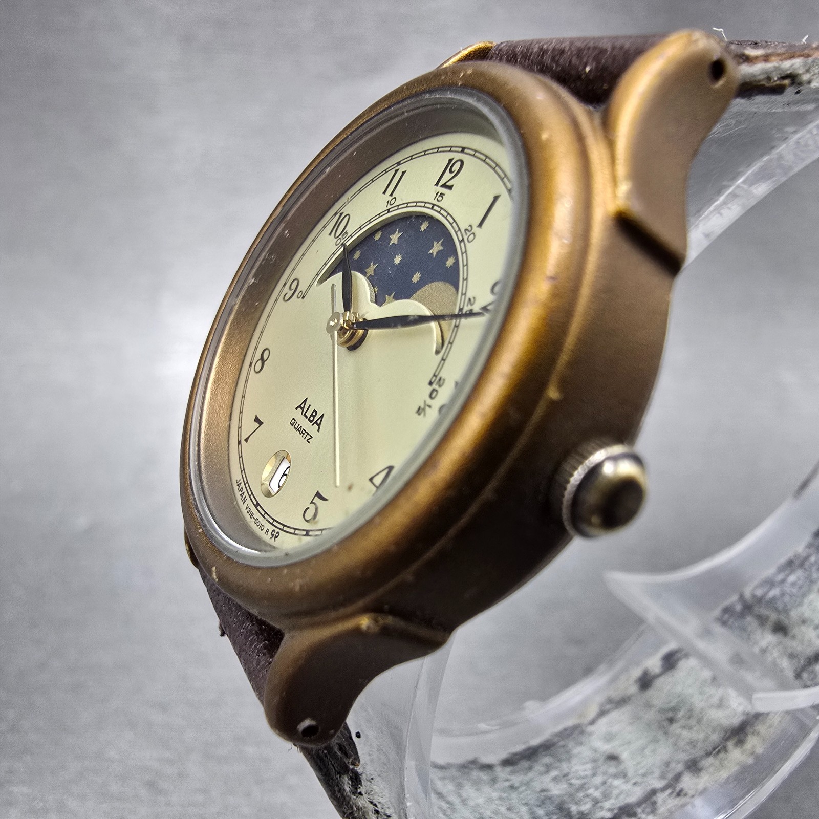 Seiko Alba Moon Phase Watch Women 27mm Champagne Dial Gold Tone Date New Batt GH