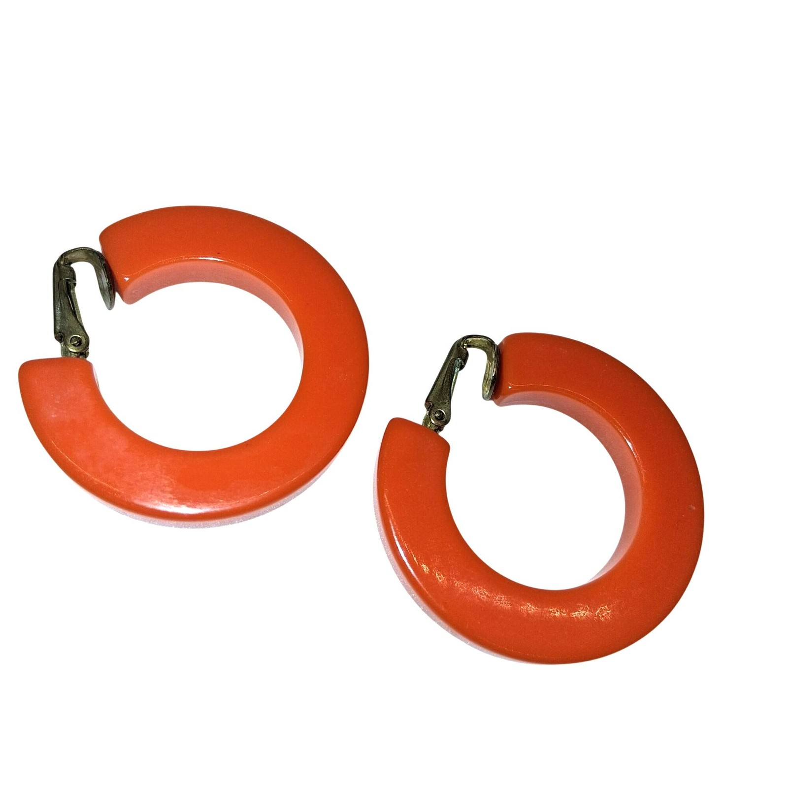 Vintage Bakelite Hoop Clip On Earrings MCM Groovy Mod Semichrome Tested 1.5″ Wid