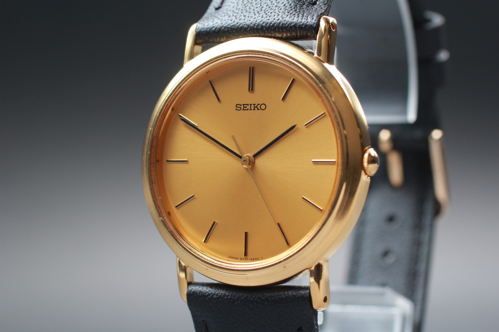 Vtg 1990 N MINT Seiko Chariot 5P31-6C90 Quartz Gold Round Mens Watch From JAPAN