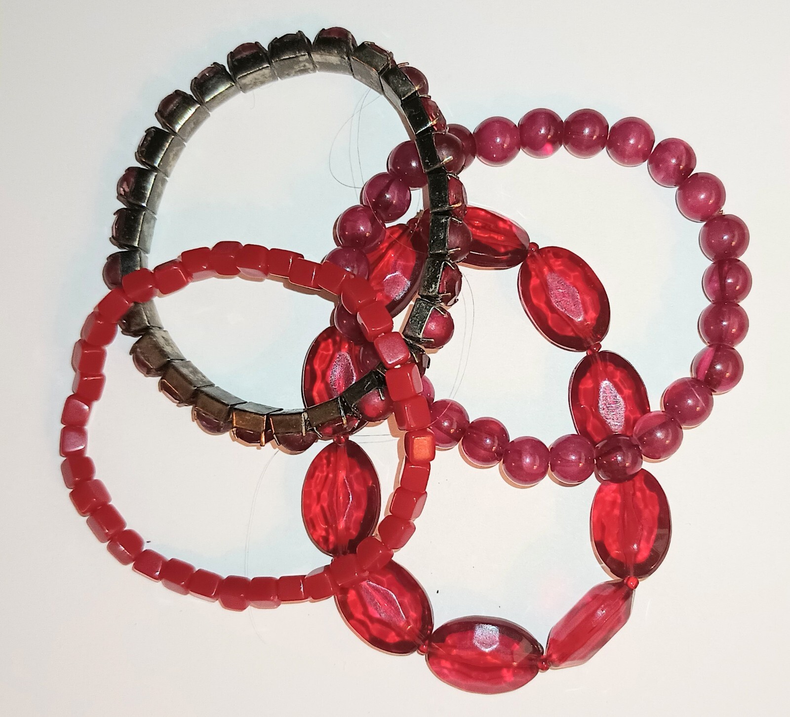 Vintage Red Stretch Bracelets Lot Gift box 4 Bracelets Wearable or Resell