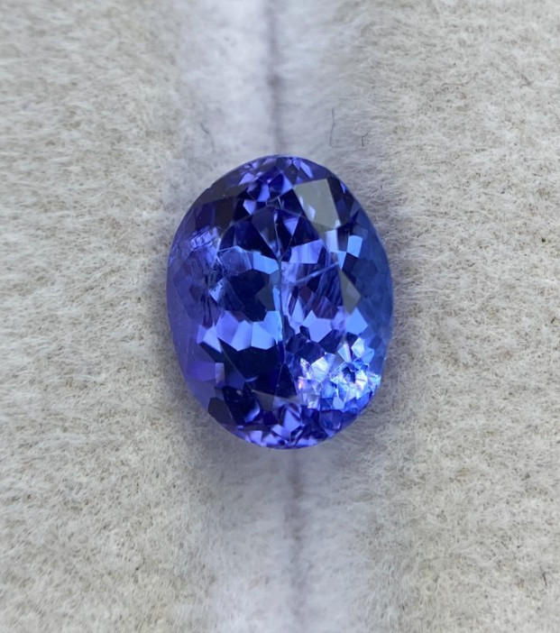 Super Amazing Natural Top Color Tanzanite Oval Shape Cut Stone 1.91 Carat