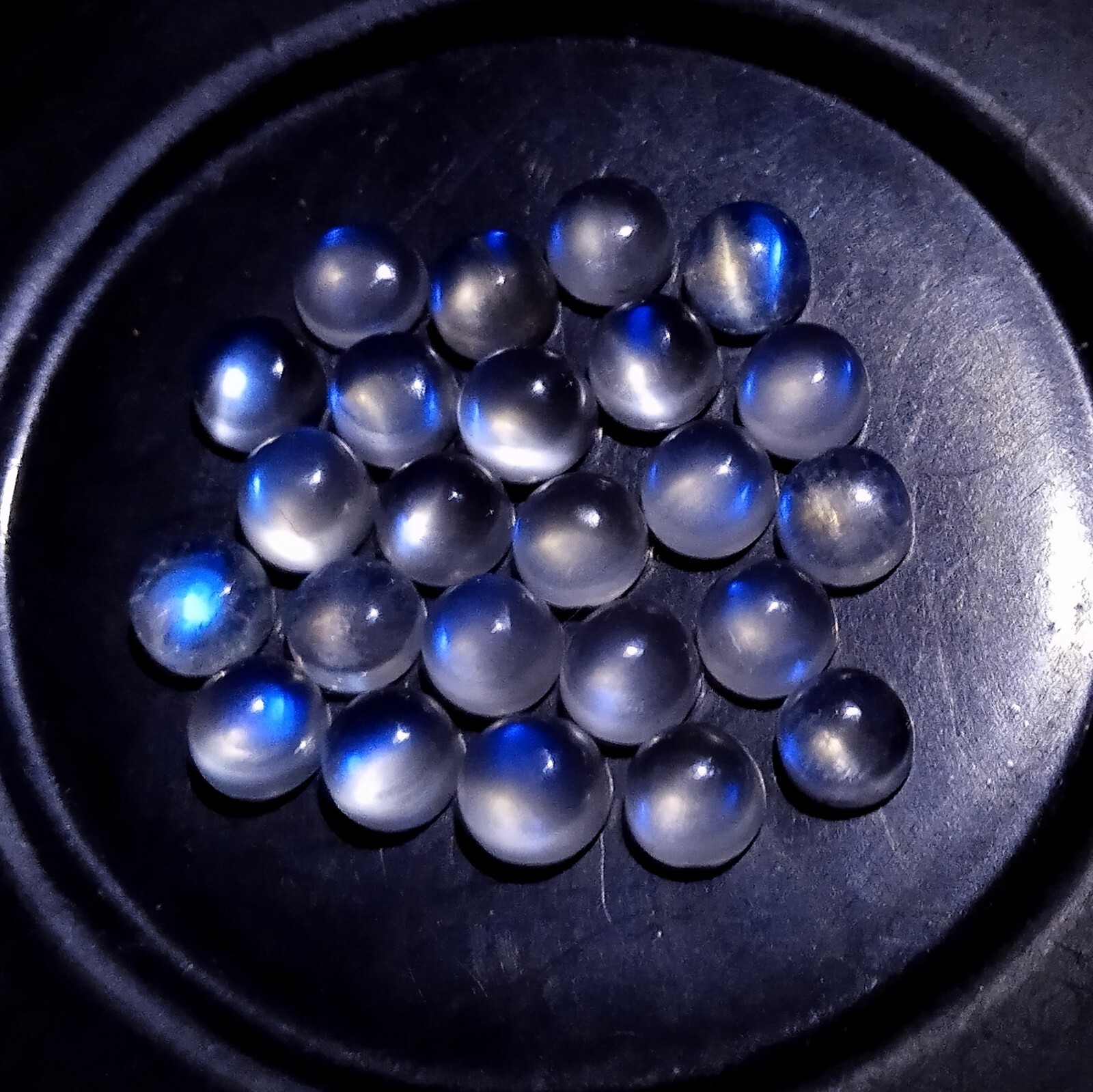 15 Carat 5×5 MM Natural Blue Rainbow Moonstone 24 Piece Lot Round Shape Cabochon