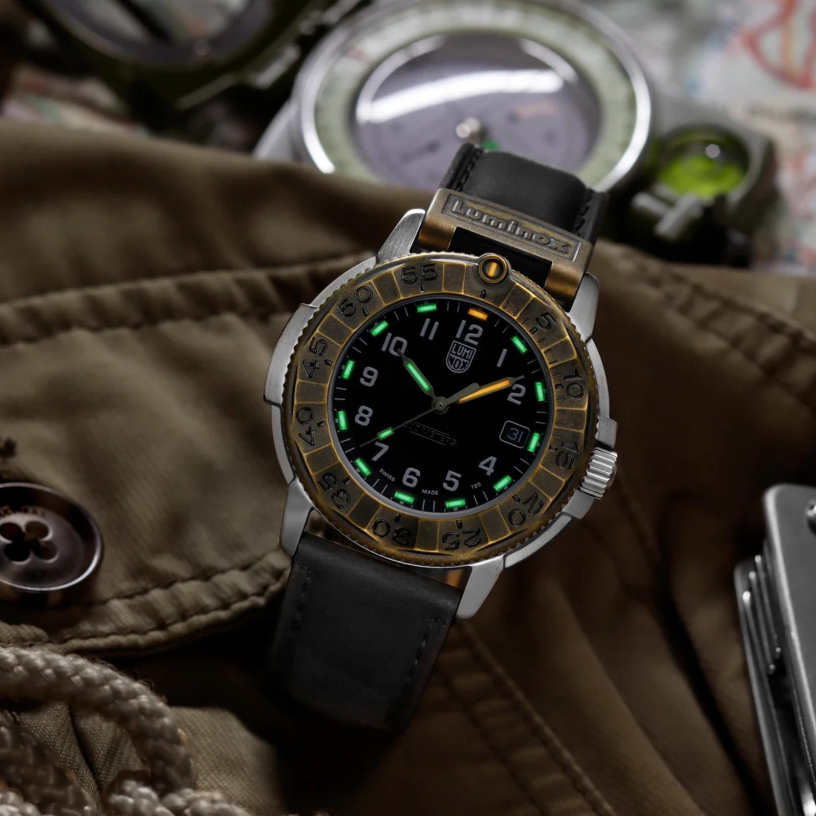 Luminox Adventure 43mm Outdoor Explorer Black Dial Leather Mens Quartz Watch XL.