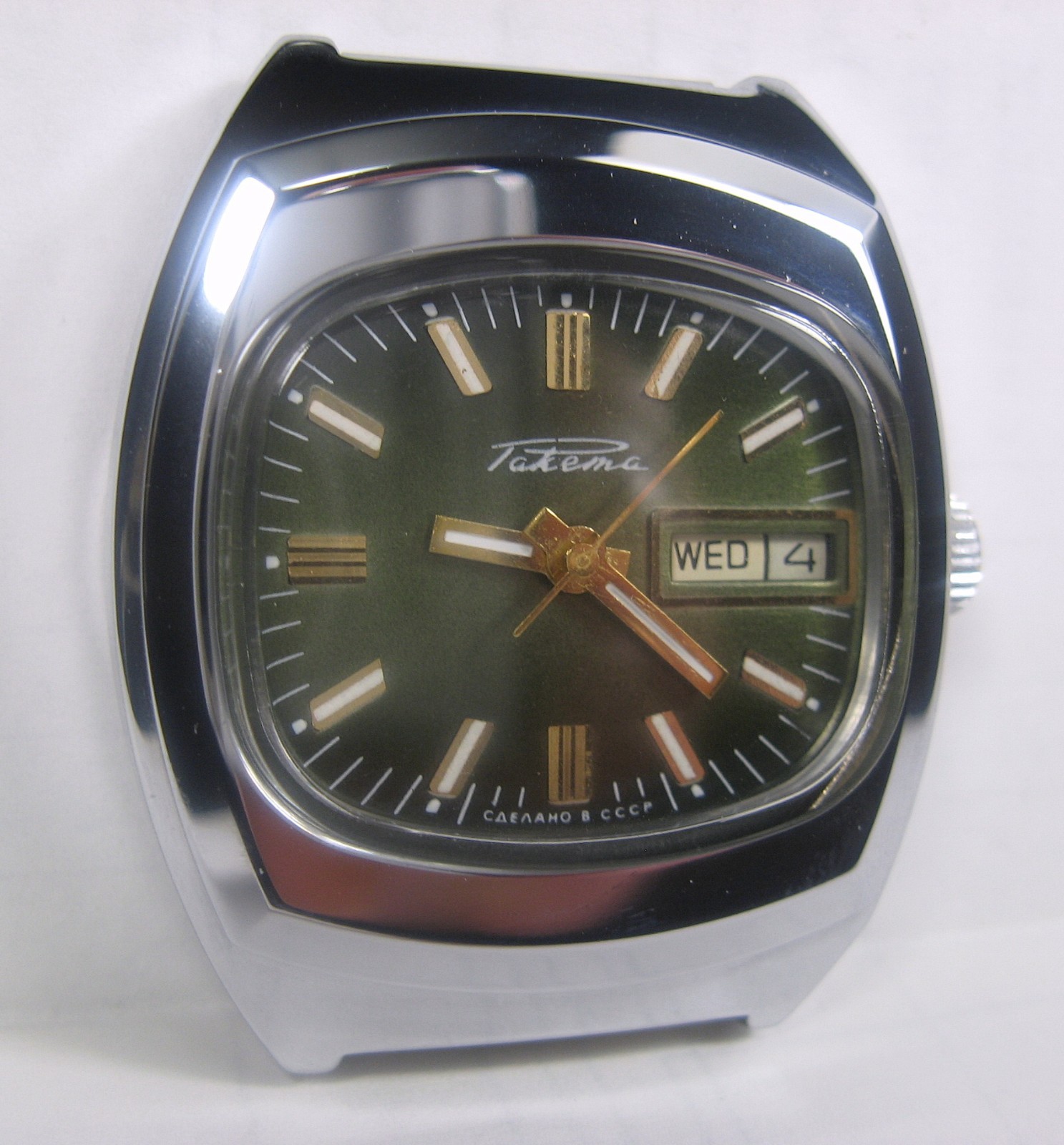 Vtg RAKETA NEW Case + Strap S/Steel 2628H Soviet Classic 19j Wrist Watch 1970s