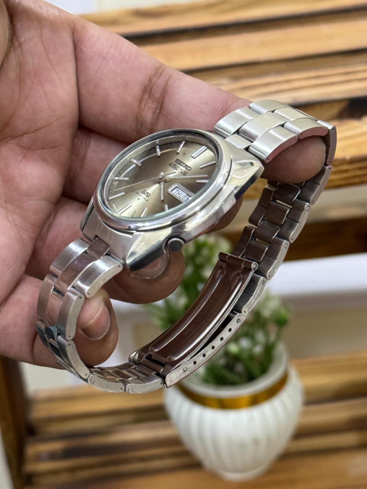 Vintage Seiko 5 Actus SS Automatic 6106 Brown Dial Wrist Watch for Men’s Japan