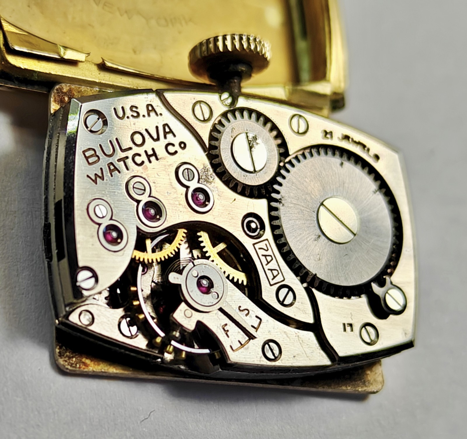 Vintage 1951 Bulova Academy Award “ZZ” Men’s Watch 21J 7AA Expansion Band