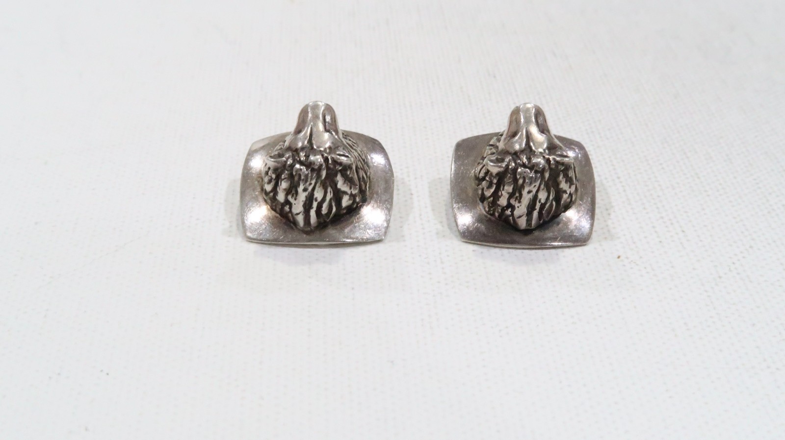 Rare Susan Cummings sterling lion endangered species Africa 925 clip on earrings