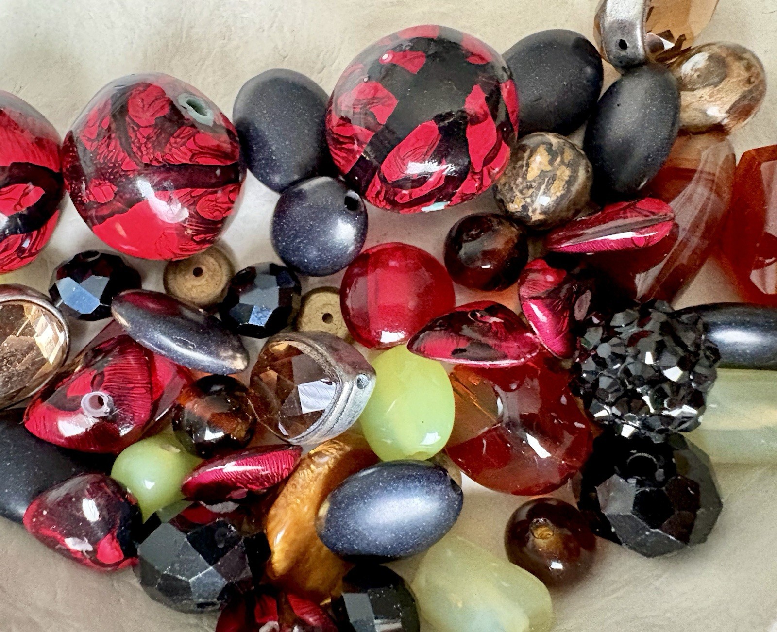 50+ pcs Vintage/Scrap Lot of Pendants Charms and Beads for Crafts Jewelry Making