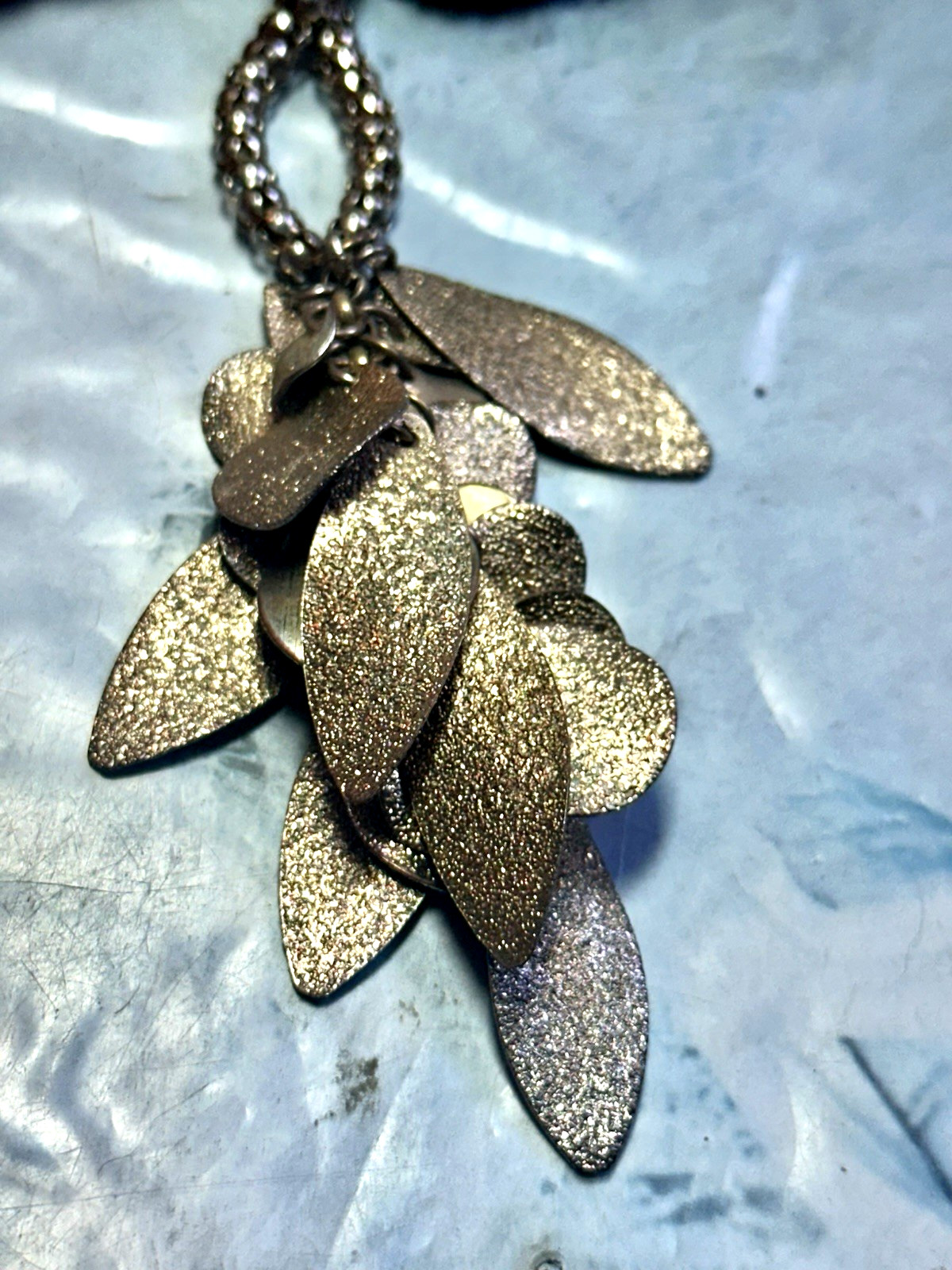 Vintage Textured Leaf Tassel Gold Tone Necklace. 32″