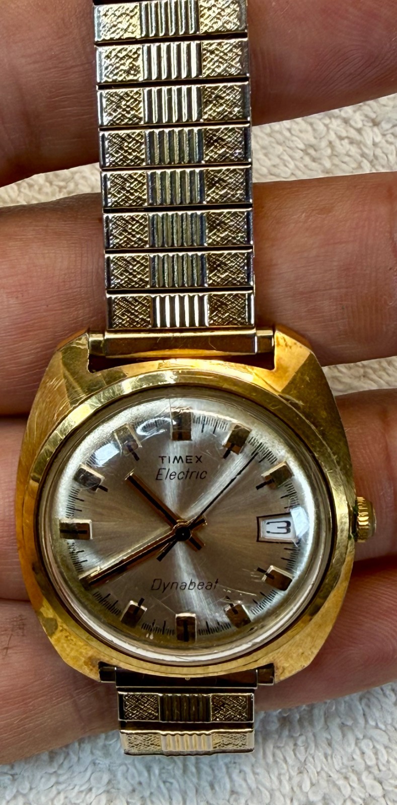 Timex Electric Dynabeat Vintage Men’s Watch Gold Tone 34.7mm Date – Untested