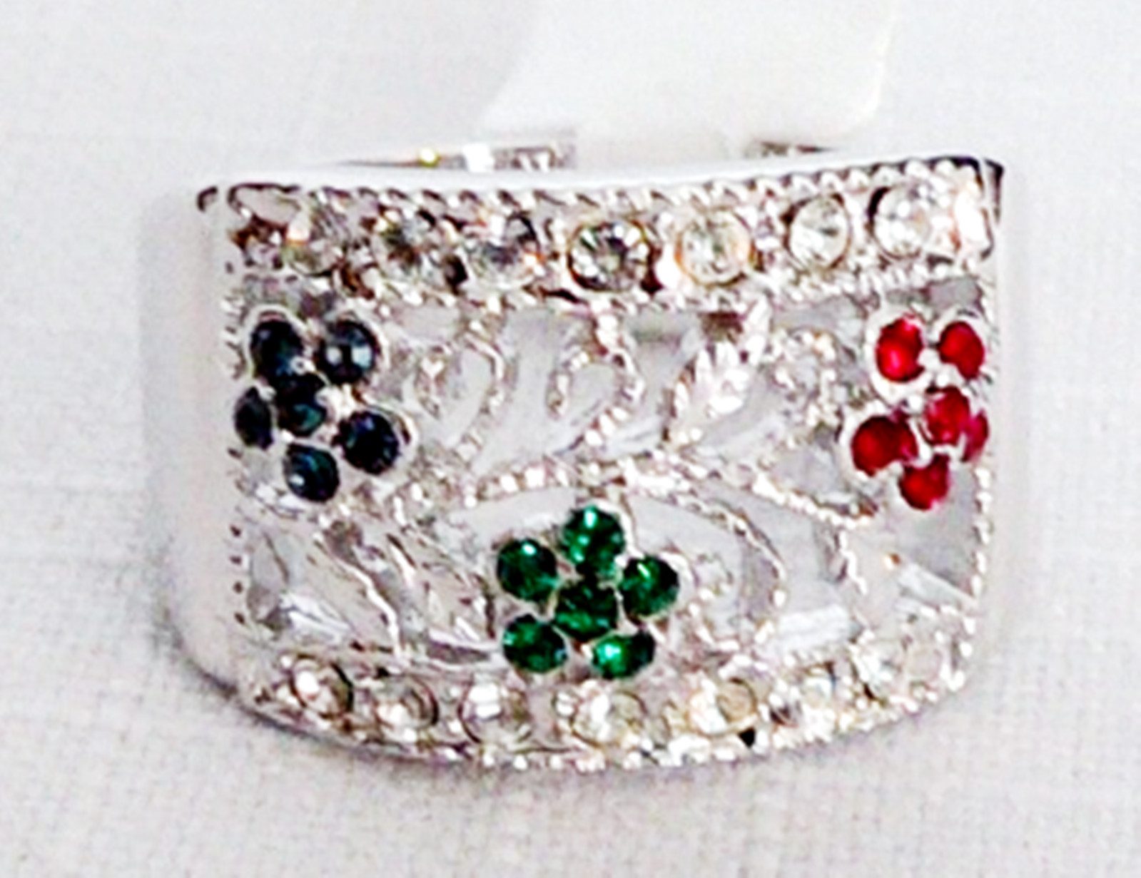 Park Lane FLORAL RING – Rhodium Silver W/ Swarovski Crystals – SIZE 6 Pretty!