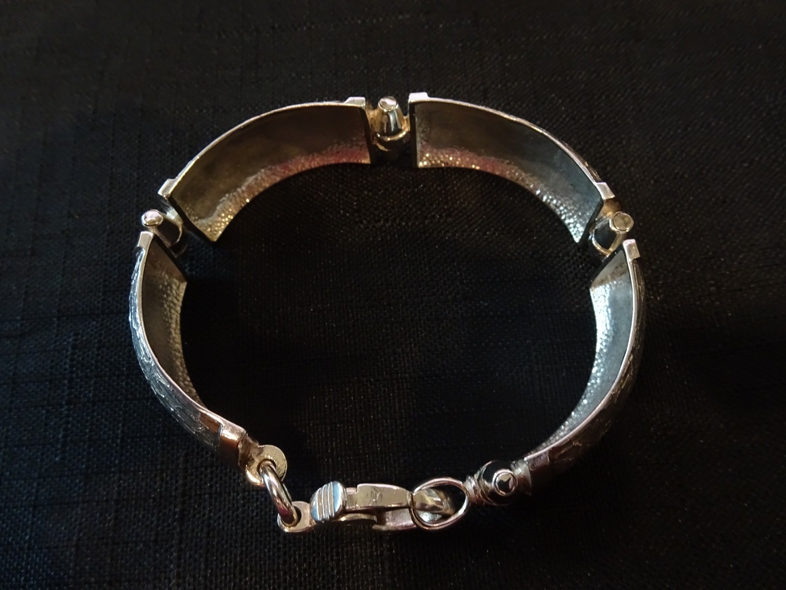 #779 SP-925 4-SECTION BANGLE LINK BRACELET-FANCY–READY FOR A QUEEN