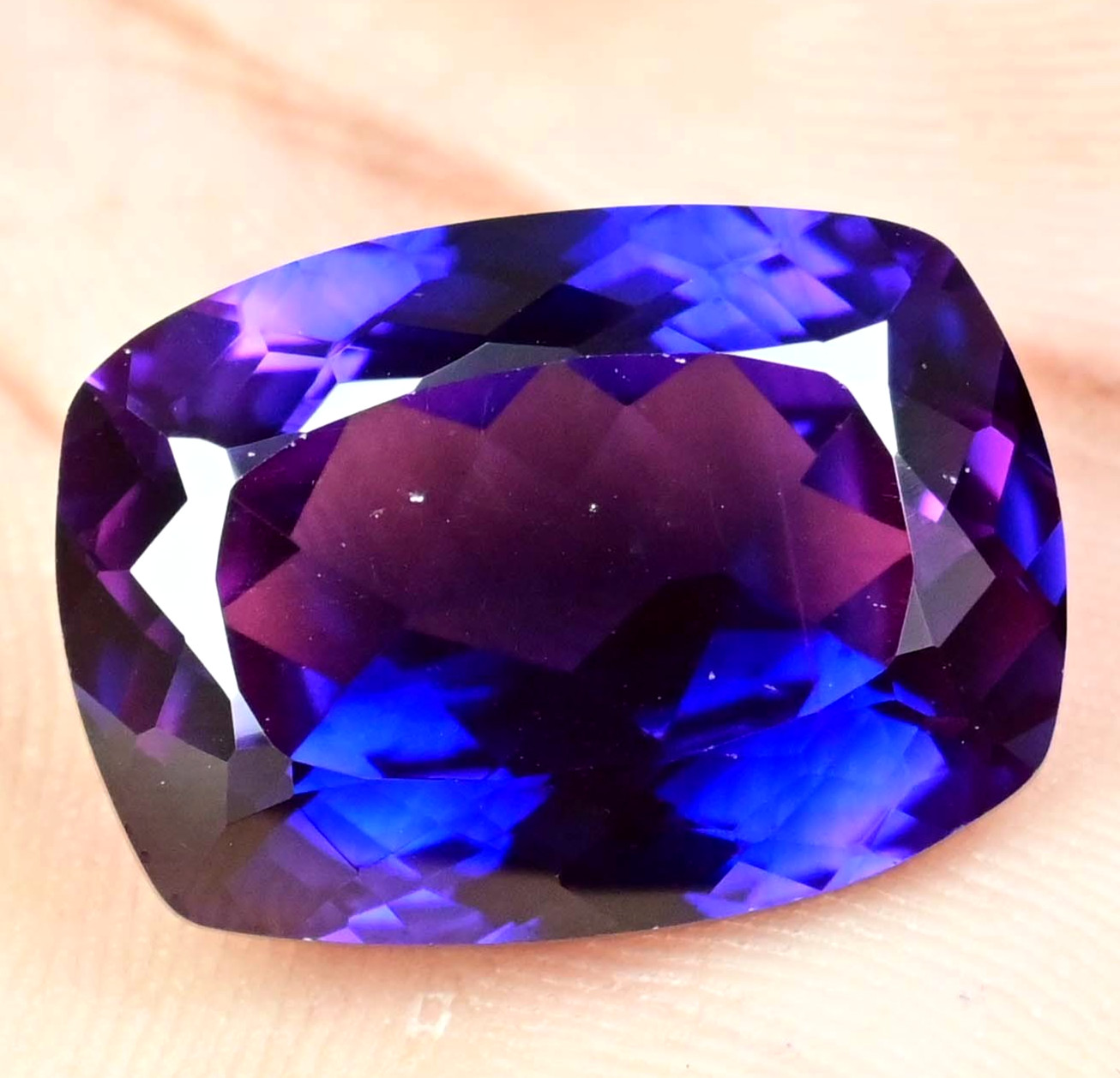 Flawless Natural Purple Pink Tanzanite 29.15Ct AGL Certified Rare Loose Gemstone