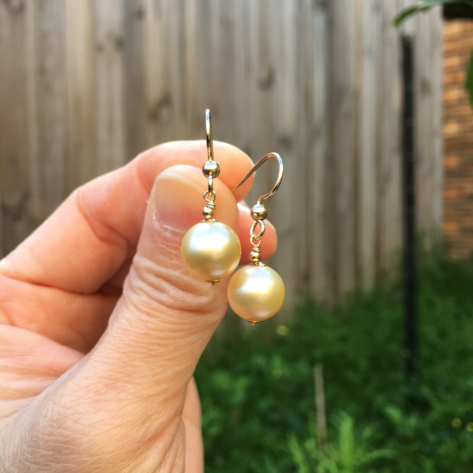 9.5-10mm natural high luster Australia gold seawater Pearl 14KGF Earring 29.5mm